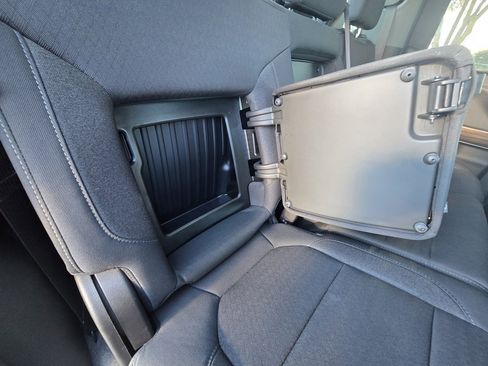 Used 2021 Chevrolet Silverado 1500 LT Trail Boss image 38