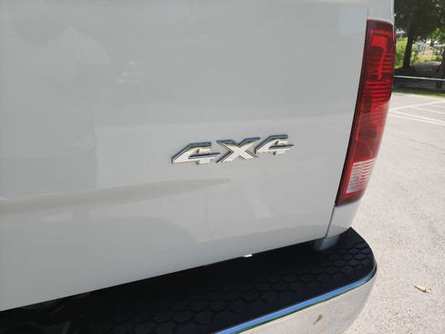 Used 2016 RAM 3500 SLT AWD/4WD image 8