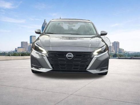 Certified 2025 Nissan Altima 2.5 SV w/ SV Premium Package FWD image 30