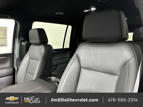 New 2026 Chevrolet Suburban LT w/ Comfort Package image 38