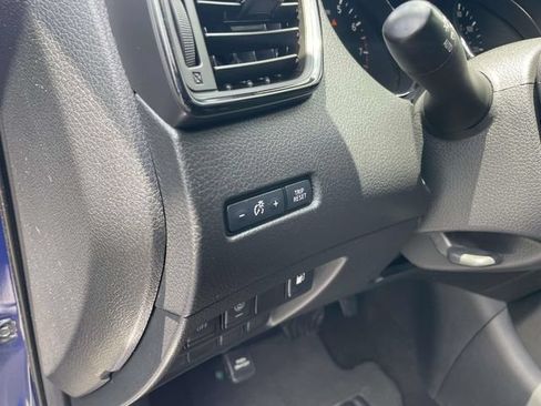 Used 2020 Nissan Rogue S FWD image 22