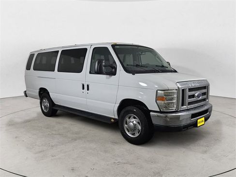 Used 2010 Ford E-350 and Econoline 350 XLT image 7