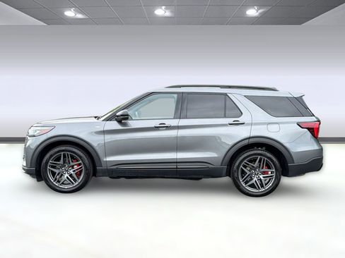 Certified 2025 Ford Explorer ST-Line w/ ST-Line Street Pack AWD/4WD image 2