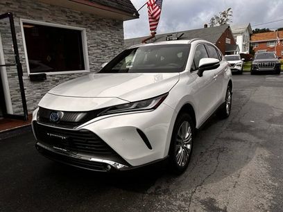 Used 2023 Toyota Venza XLE