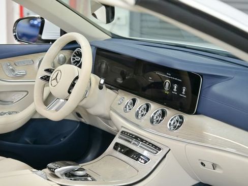 Used 2023 Mercedes-Benz E 450 Cabriolet image 38