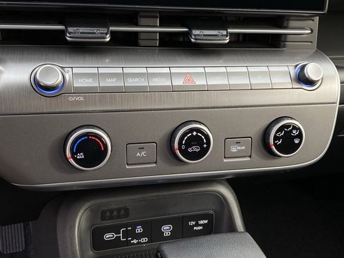 New 2026 Hyundai Kona SE image 18