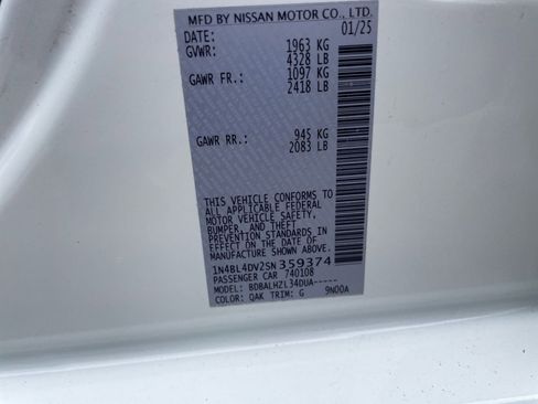 Used 2025 Nissan Altima 2.5 SV image 28