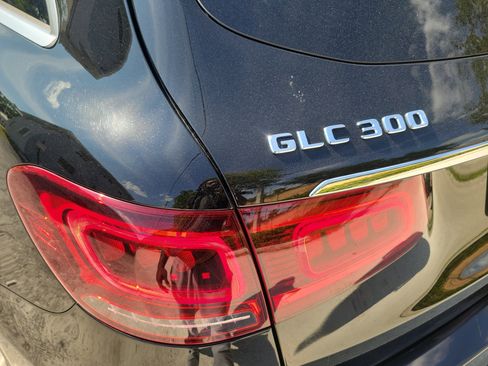 Used 2020 Mercedes-Benz GLC 300 w/ Premium Package image 8