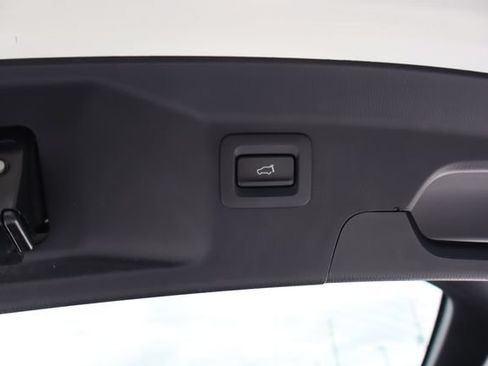 Used 2021 MAZDA CX-9 Touring w/ Touring Premium Package FWD image 27