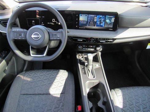 New 2026 Nissan Kicks SV w/ SV Premium Package image 9