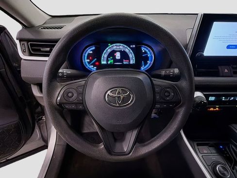 Used 2023 Toyota RAV4 LE AWD/4WD image 14