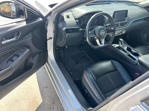 Used 2019 Nissan Altima 2.5 SR image 11
