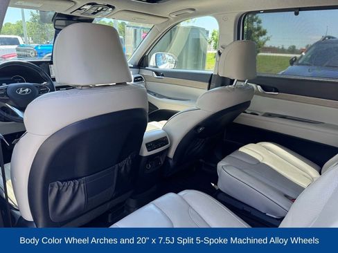 Used 2021 Hyundai Palisade Limited FWD image 13