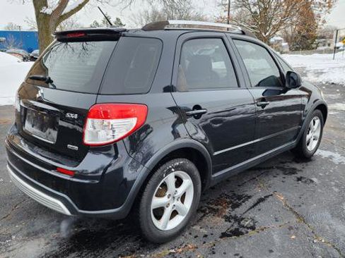 Used 2009 Suzuki SX4 AWD Hatchback w/ Touring Pkg image 8