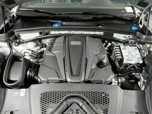 New 2026 Porsche Macan S image 40