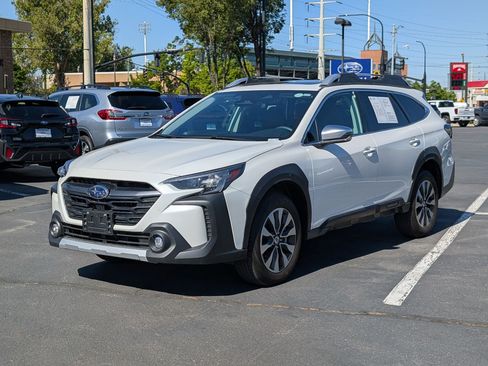 Used 2025 Subaru Outback Touring XT AWD/4WD image 8