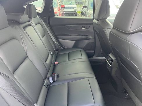Used 2025 Nissan Murano SV FWD image 9