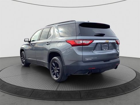 Used 2020 Chevrolet Traverse LT image 5