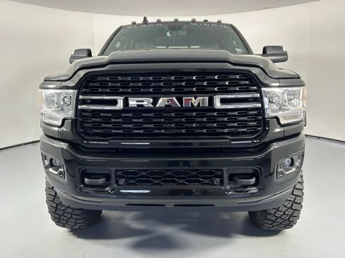 Used 2022 RAM 2500 Big Horn w/ Level C Equiment Group AWD/4WD image 2