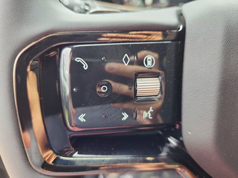 Certified 2026 Land Rover Range Rover Evoque S image 19