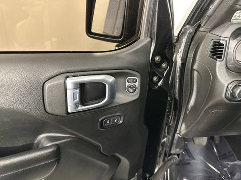 Used 2021 Jeep Wrangler Unlimited Sport AWD/4WD image 18