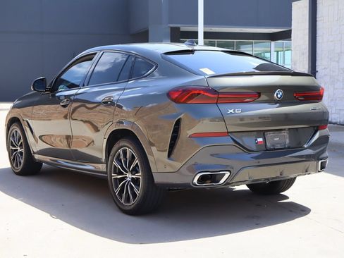 Used 2022 BMW X6 xDrive40i w/ Executive Package AWD/4WD image 3