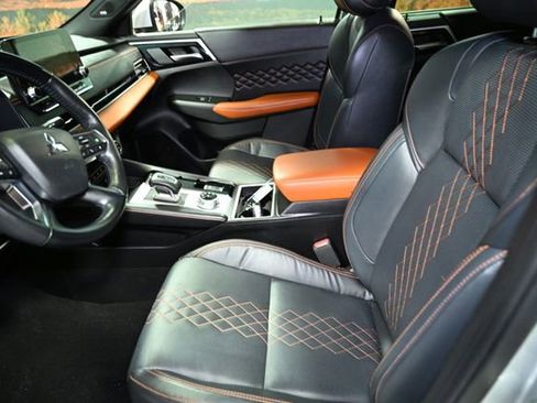 Used 2022 Mitsubishi Outlander SEL image 20