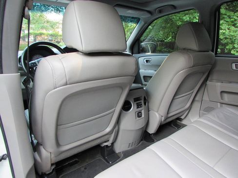 Used 2015 Honda Pilot EX-L image 13