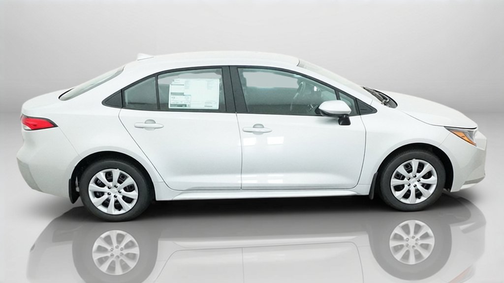 New 2027 Toyota Corolla LE FWD image 14