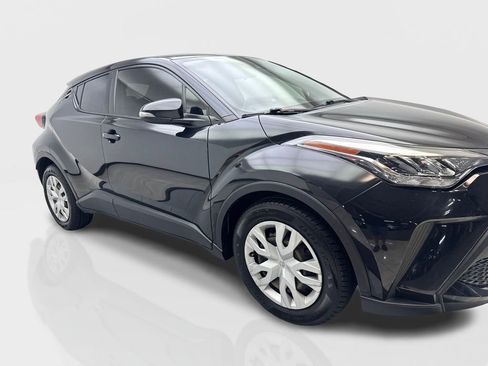 Used 2021 Toyota C-HR LE FWD image 12