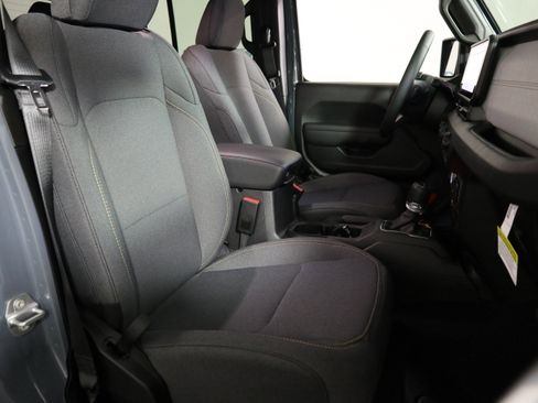 New 2025 Jeep Gladiator Sport image 20