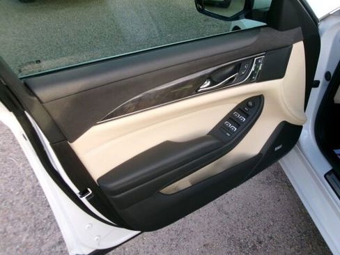 Used 2019 Cadillac CTS Luxury image 16