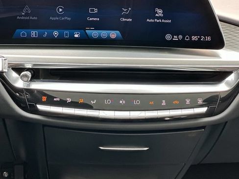 Certified 2024 Cadillac Lyriq Luxury AWD/4WD image 5