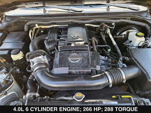 Used 2012 Nissan Pathfinder Silver RWD image 39