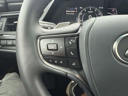 Used 2025 Lexus ES 350 w/ Premium Package FWD image 22