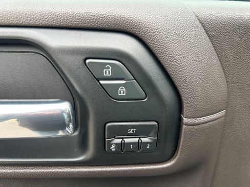 Used 2020 Chevrolet Silverado 2500 LTZ image 19