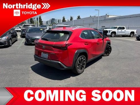Used 2025 Lexus UX 300h FWD w/ Accessory Package (Z1) image 4