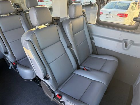 Used 2017 Ford Transit 150 XLT RWD image 13