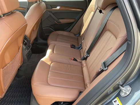 Used 2023 Audi Q5 2.0T Premium Plus w/ Premium Plus Package image 12