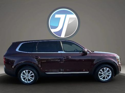 Used 2021 Kia Telluride LX FWD image 4