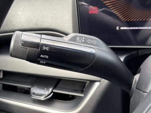 New 2025 Kia K4 LX image 23