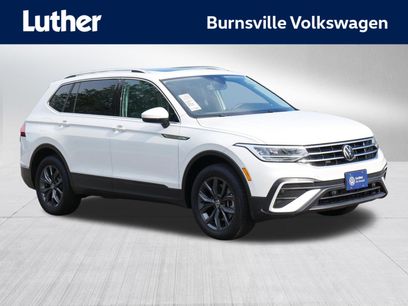 Certified 2023 Volkswagen Tiguan SE w/ Panoramic Sunroof Package
