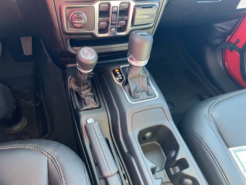 New 2026 Jeep Wrangler Sahara AWD/4WD image 18
