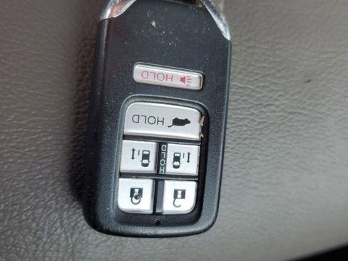 Used 2017 Honda Odyssey EX-L image 30