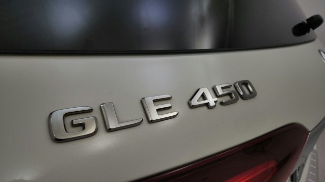 Used 2024 Mercedes-Benz GLE 450 4MATIC image 34