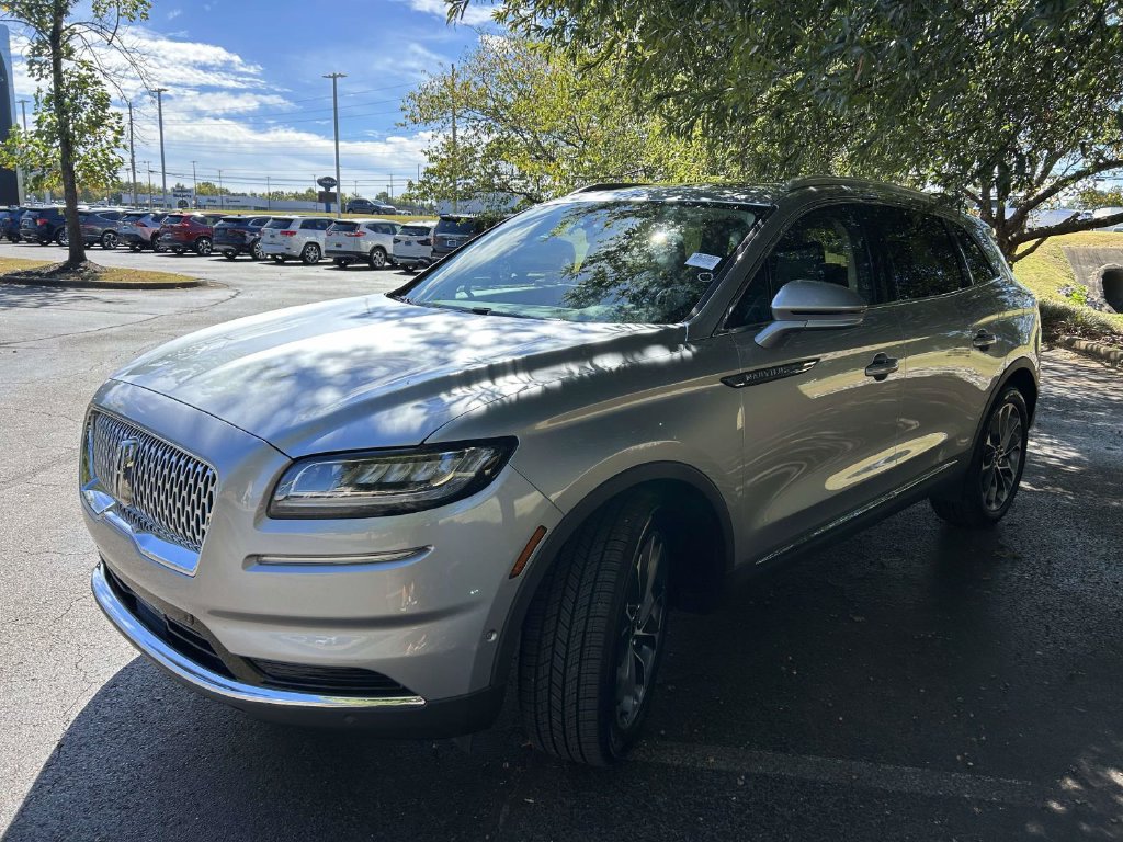 Used 2023 Lincoln Nautilus Reserve FWD image 5