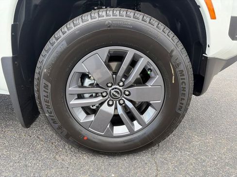 New 2026 Nissan Frontier SV AWD/4WD image 9