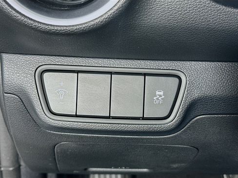 Used 2024 Kia Forte LXS image 16