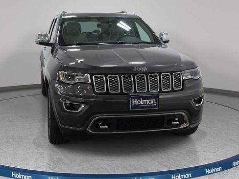 Used 2018 Jeep Grand Cherokee Overland AWD/4WD image 3