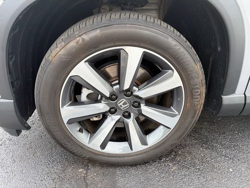 Used 2025 Honda Pilot Elite image 10